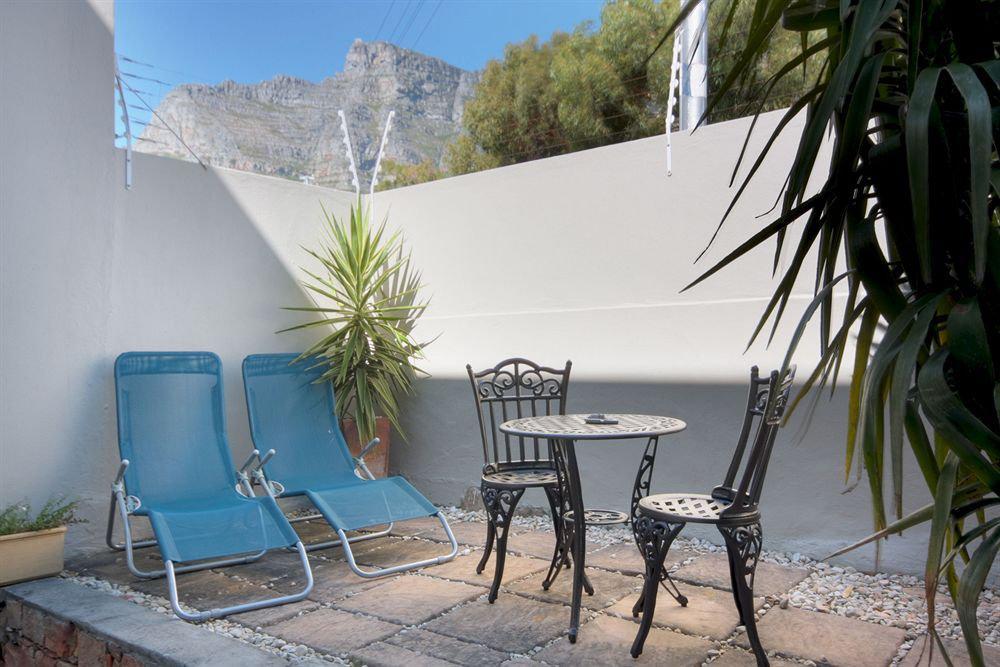 African Groove Camps Bay Kapstaden Eksteriør billede