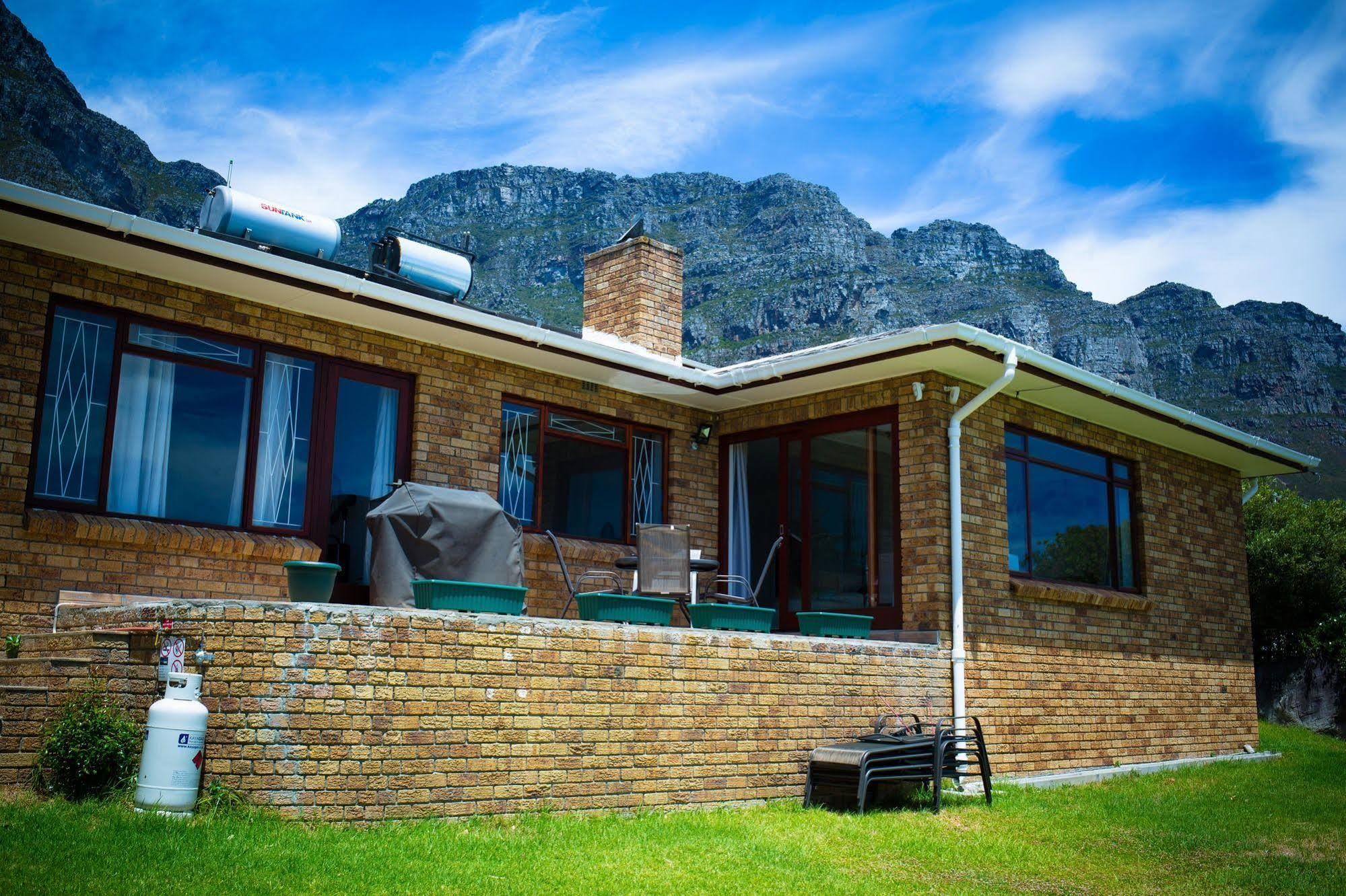African Groove Camps Bay Kapstaden Eksteriør billede